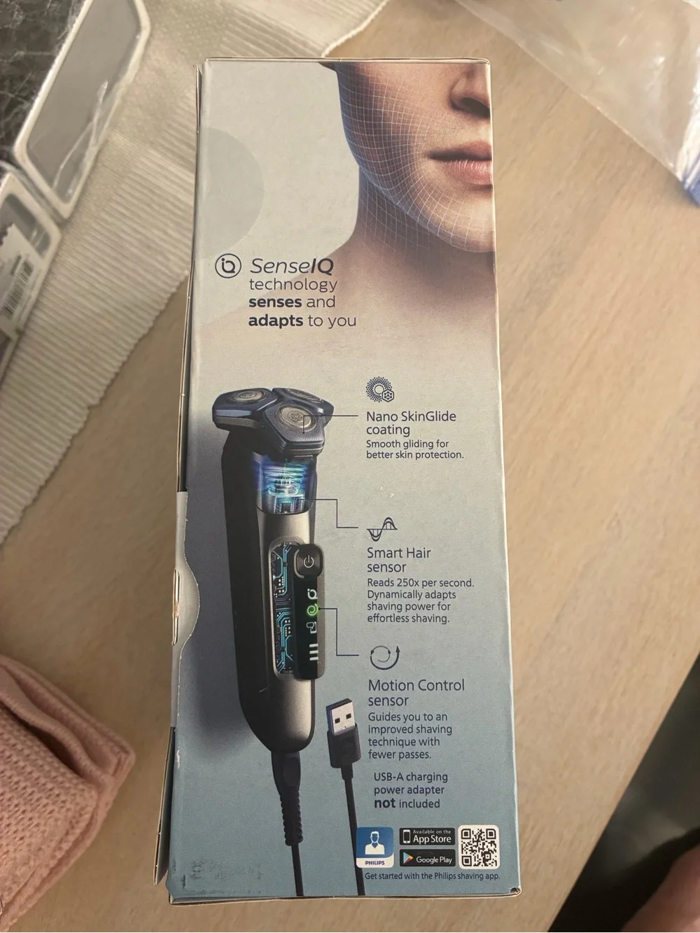 Philips Norelco Series 7200 Wet & Dry Men's Rechargeable Shaver